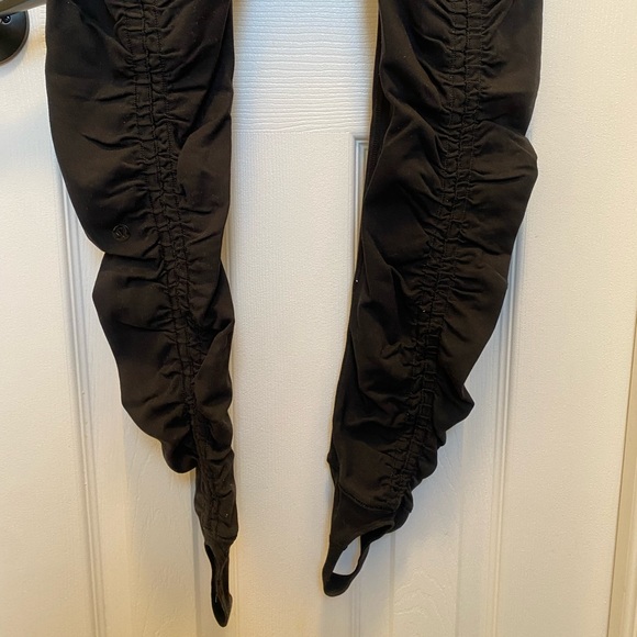 Lululemon Wunder Under Stirrup Leggings - Picture 4 of 4